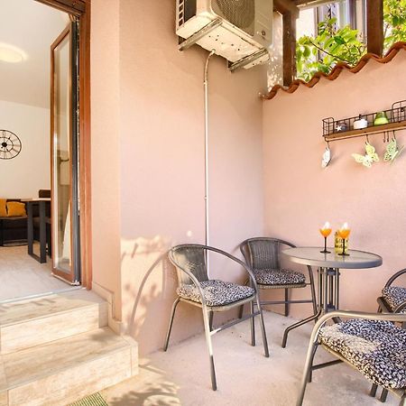 Amphitheater 3+2 Modern Apartment With Terrace, Wifi, Netflix Pula Exteriér fotografie